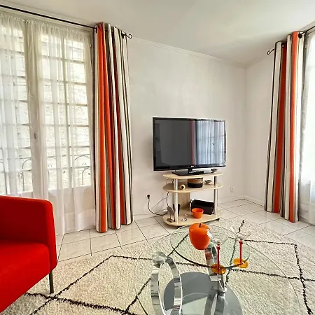 Polichinelle Hyper Centre - Wifi - Balcon & Parking Proche Pézenas