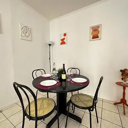 Polichinelle Hyper Centre - Wifi - Balcon & Parking Proche