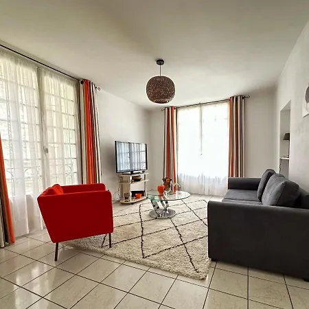 Apartamento Polichinelle Hyper Centre - Wifi - Balcon & Parking Proche *
