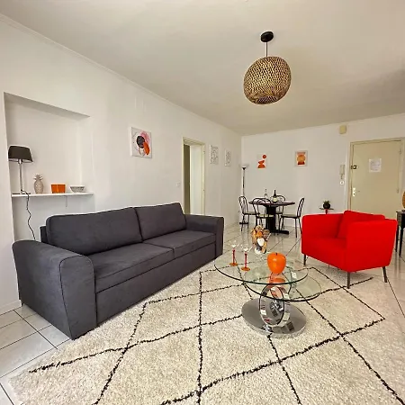 Polichinelle Hyper Centre - Wifi - Balcon & Parking Proche Appartement *
