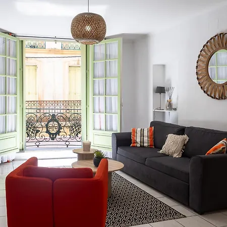 Polichinelle Hyper Centre - Wifi - Balcon & Parking Proche Appartement Pézenas