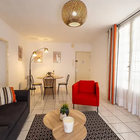 Polichinelle Hyper Centre - Wifi - Balcon&parking Proche Pézenas