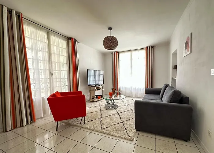 Apartament Polichinelle Hyper Centre - Wifi - Balcon & Parking Proche *